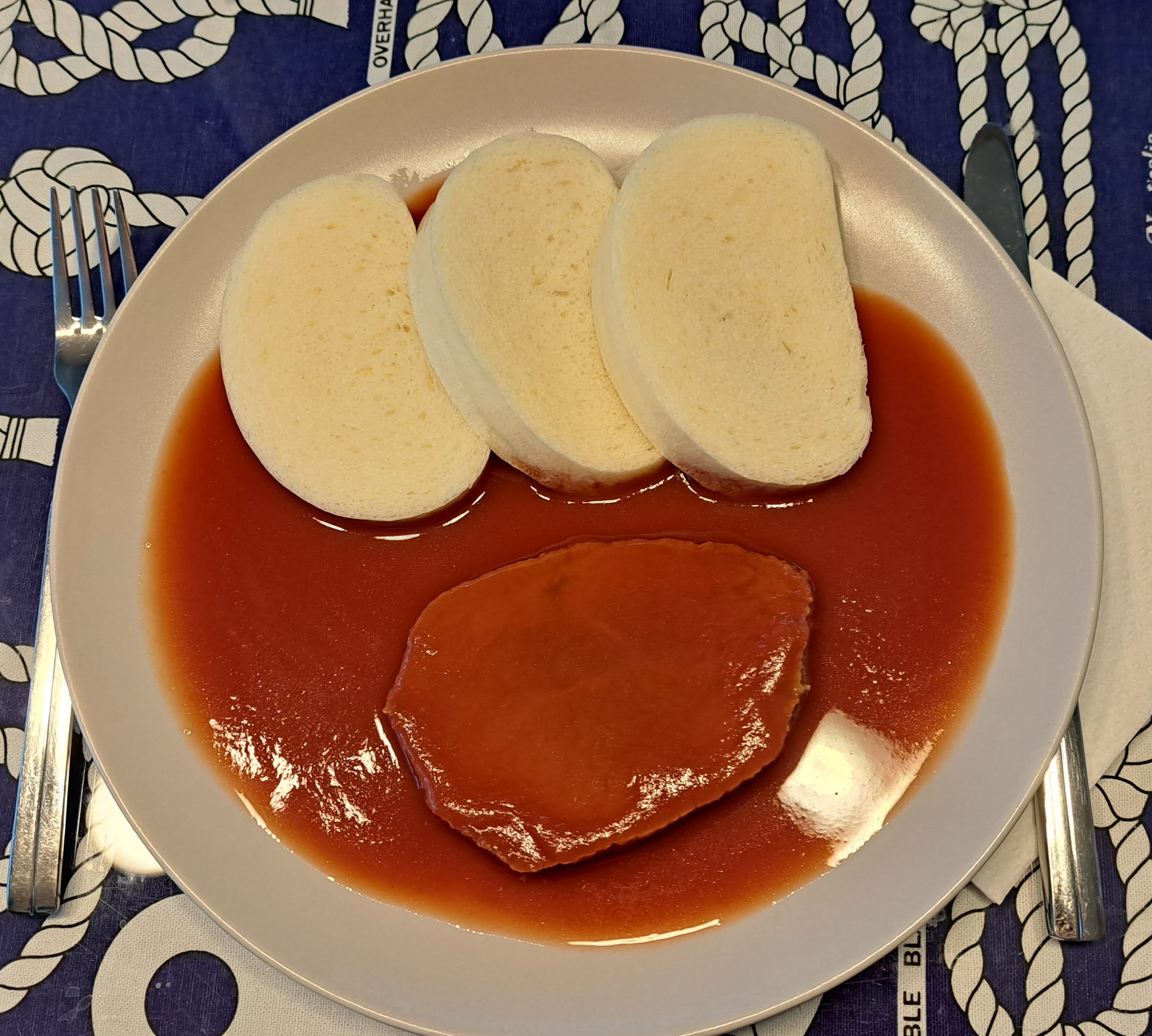 Recept na hovädzie mäso na paradajkovej omáčke