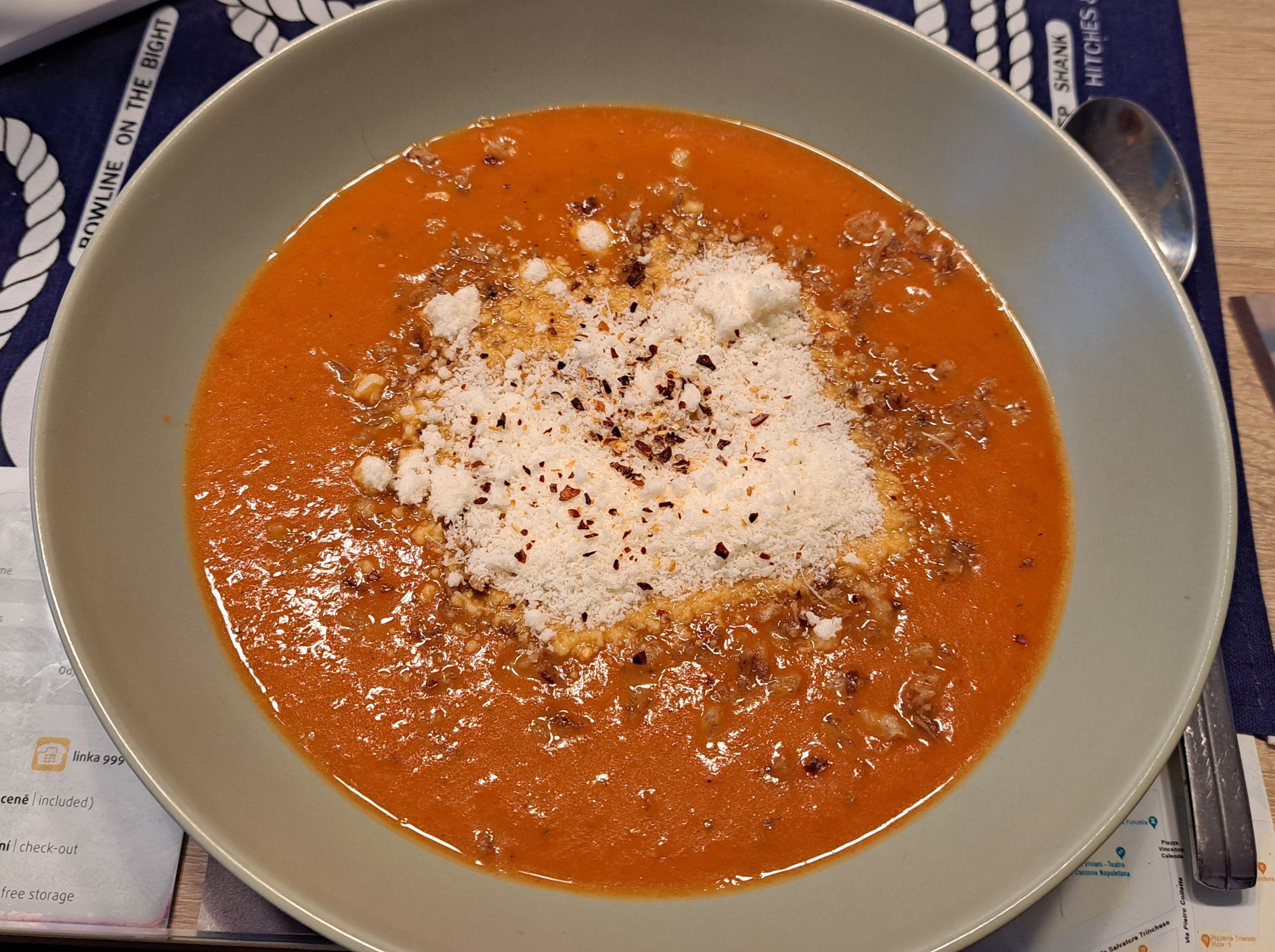 Papriková polievka z pečených paprík - kápií - refcept