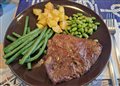 https://varenie-recepty.eu/files/img/recept/rump-steak/rump-steak-zemiaky-fazulky-edamame-recept.jpg
