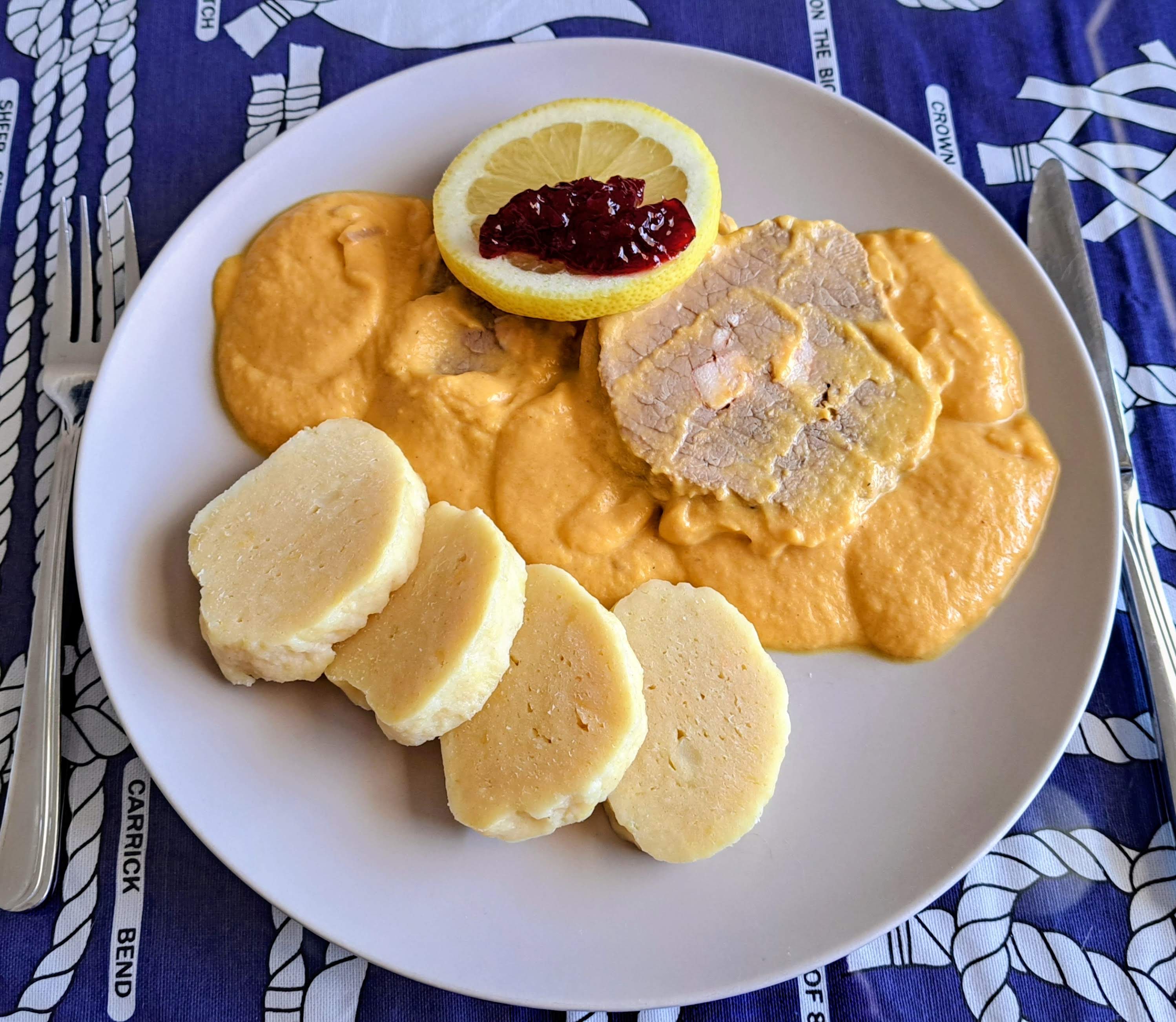 Recept na sviečkovú na smotane